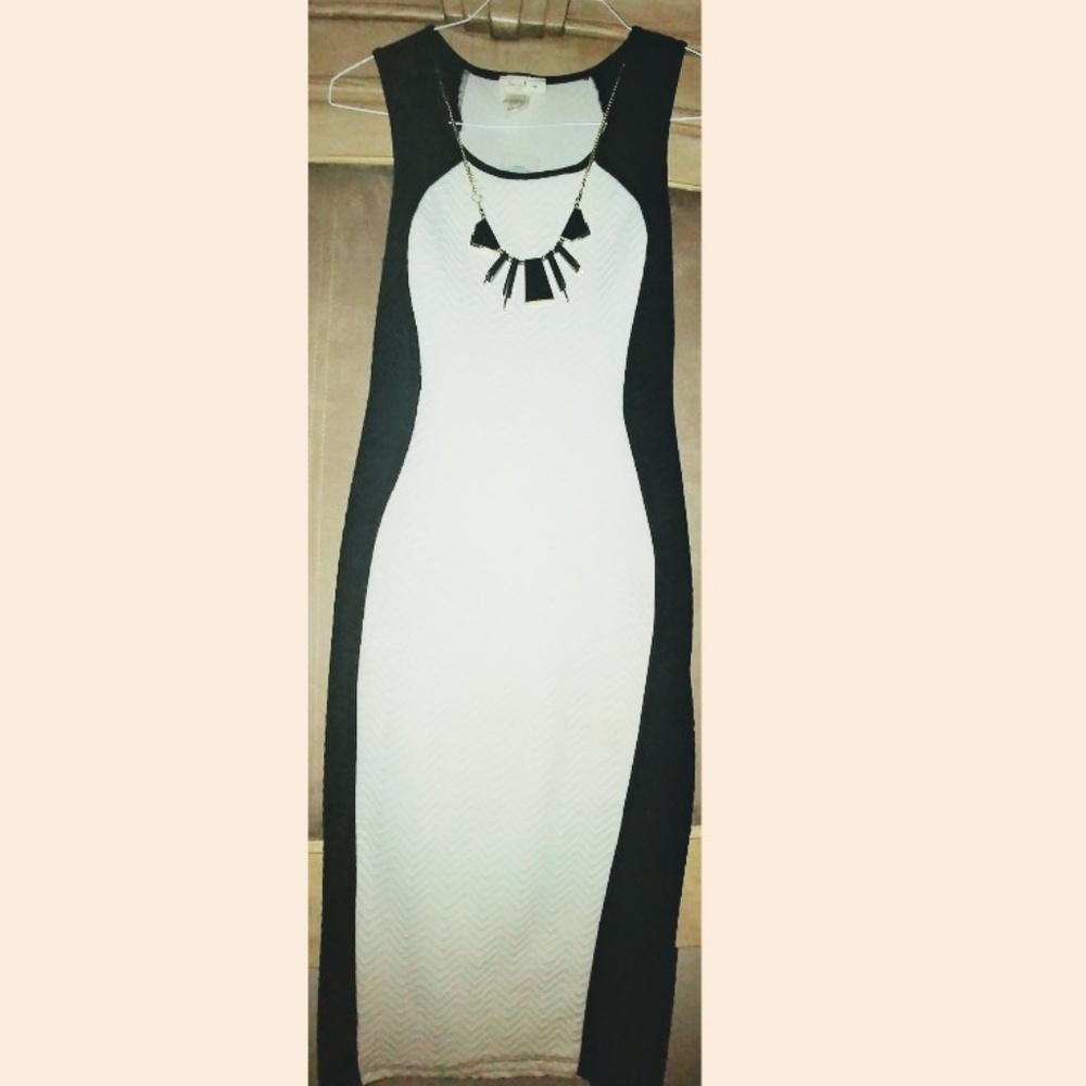 Love J M white and black dress